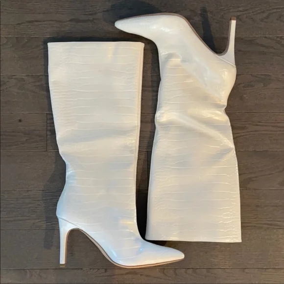 Missguided cream mock croc tubular stiletto boots - Picture 2 of 2